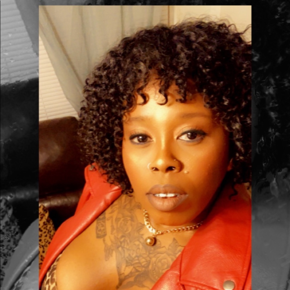 Meet your Posher, Dreama